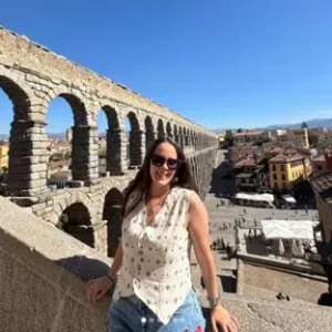 He trabajado en comedor y en una escuela infantil.