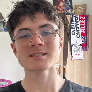 Baby-sitter expérimenté à Neuilly-sur-seine