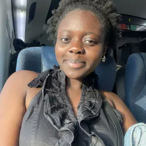 Baby-sitter à votre disposition