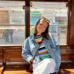 Babysitter (fluent in 4 languages)