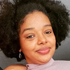 Babysitter com experiência em Vila Nova de Gaia 