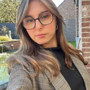 Dame de compagnie, aide à domicile 