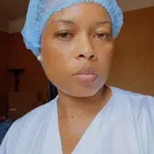 Auxiliaire de vie personnel disponible 