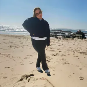Empregada de limpeza responsável, assídua, honesta