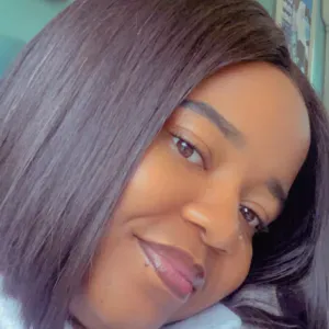 Experienced babysitter looking for a weekend job