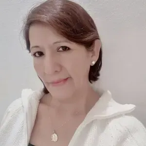 Cuidadora de adultos mayores en Figueres