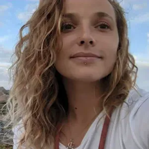 Aide à domicile, dame de compagnie