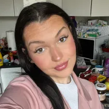 Accompagnement Bienveillant pour vos aînés. 