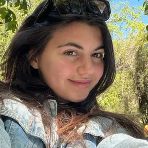 Babysitter studentessa universitaria – Inglese (zona Arona)