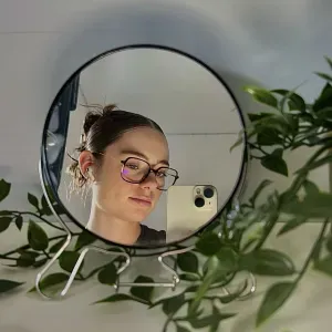 Recherche de garde d'enfant baby-sitter 