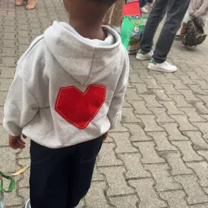 À la recherche d'une baby-sitter la semaine