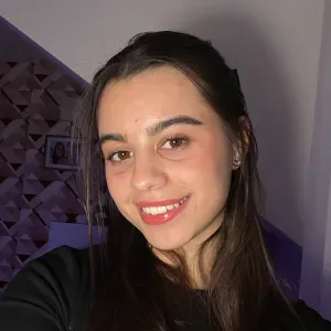 Baby-sitter, jeune et motivée, près de Rouvroy!