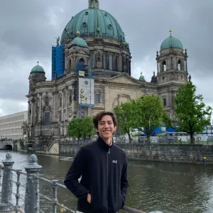 Responsable cleaner in Düsseldorf.