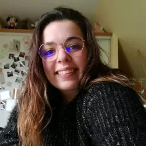 Babysitteur à domicile disponible régulièrement