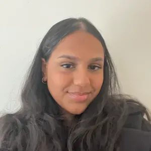 Experienced babysitter available in Leicester