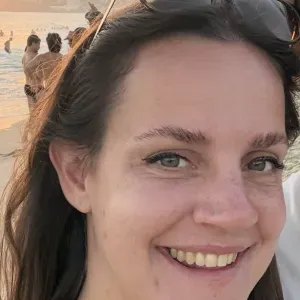 Addetta alle pulizie con esperienza