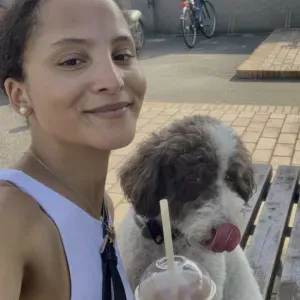 Dog walking - studentessa affidabile e amante dei cani