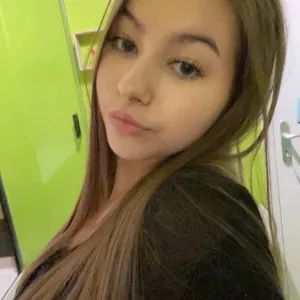  Baby-sitter sérieuse et motivée