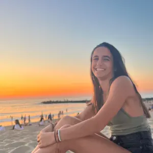 Baby-sitter expérimenté à Bayonne 