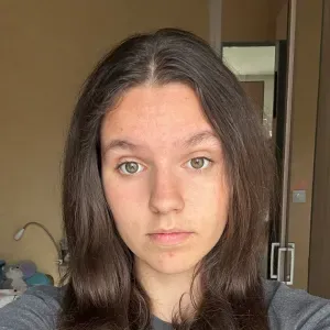 Pet-sitter de 16 ans motivée sur Chambéry 