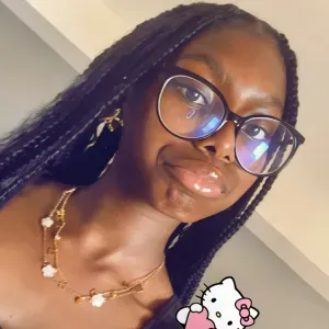 Baby-sitter avec expérience autour de Cergy