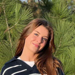 Une baby-sitter de confiance pour vos enfants🌸