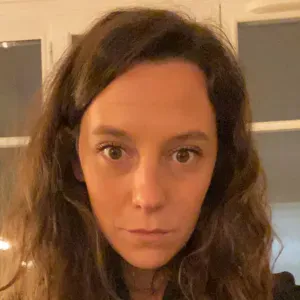 Je cherche une babysitter tous les jeudi 
