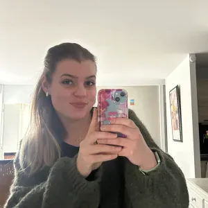 Baby-sitter expérimentée à Rodez 