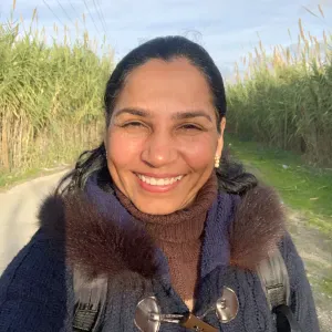 Acompanhante de idoso(a) em busca de uma vaga de emprego