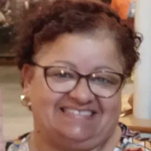 Cuidadora de idosos em Castelo Branco.