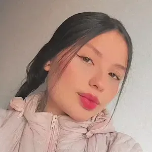 Niños ayuda y cuidado  en recogerlos y demás labores 