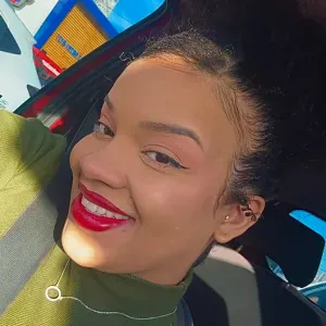 Babysitter profissional em Almodovar.