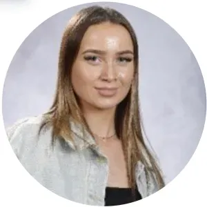 Baby-sitter douce et dynamique 