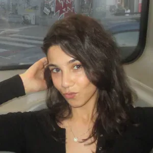 Baby-sitter à Bruxelles (disponible)
