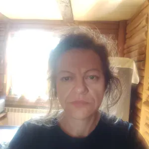 Stała na zmianę z drugą opiekunka 