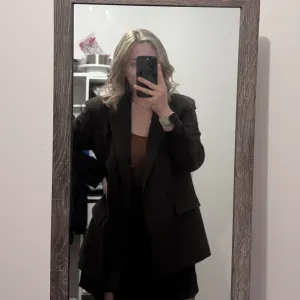 Disponible pour des missions au besoin :) 