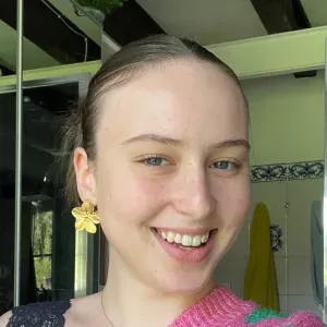 Baby-sitter /Étudiante éducatrice spécialisée