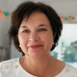 Accompagnante spécialisée pour seniors - Dinan et alentours 