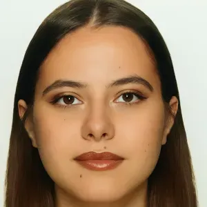 Baby-sitter douce et calme à Bruxelles 