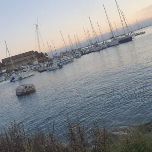 Cerco lavoro di pulizia casa a Revigliasco d' Asti