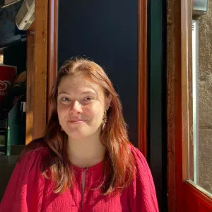 Professeure diplômée (MEEF) donne cours de français