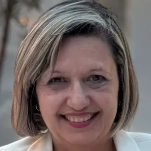 Cuidadora de Idosos com experiência e informações