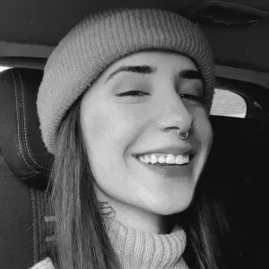 Babysitter em Matosinhos, com experiência em Lisboa/Almada