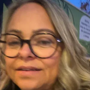 Empregada de limpeza a mais de 4 anos