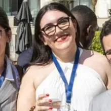 Babysitter com experiência em Lisboa e Setúbal