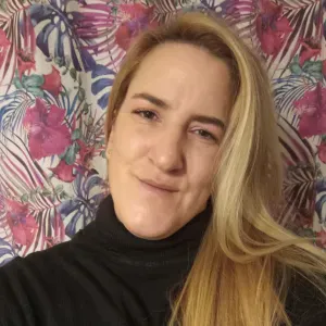 Empleada de hogar  en Gójar. 15 años de experiencia.