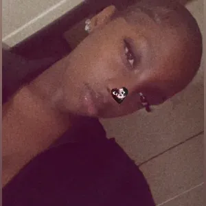 Baby-sitter sérieuse et attentionnée – disponible