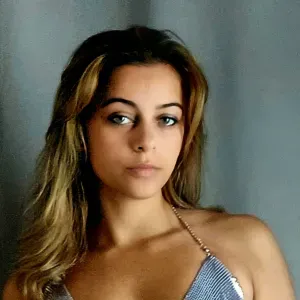 Babysitter sérieuse et affectueuse