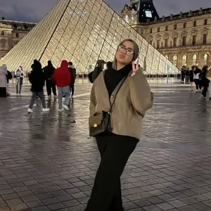 Prof étudiante en Île de France 