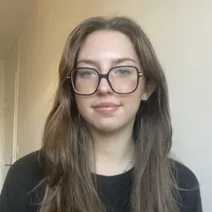 Baby-sitter sérieuse et expérimentée, 21 ans